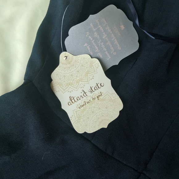 Altar’d State Navy Blue Romper NWT - Picture 7 of 7